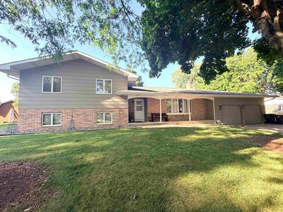 115 View St