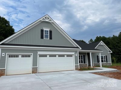 106 Falls Leaf Dr