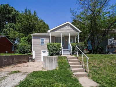 1526 Cherokee St