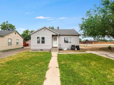 189 7th Ave W