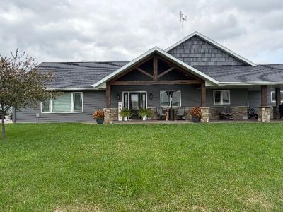 101 Sunset Dr