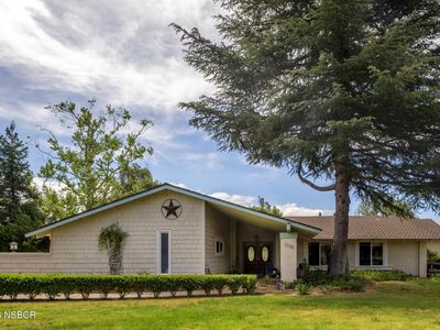 3190 Samantha Dr