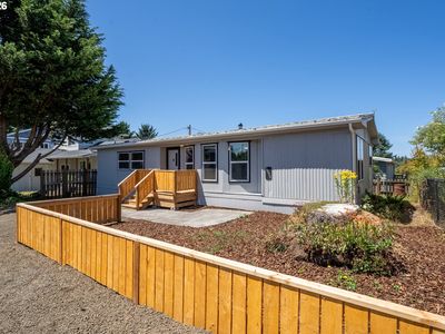 2220 Fleming Ave W