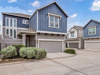 10004 Steeple Farms Dr