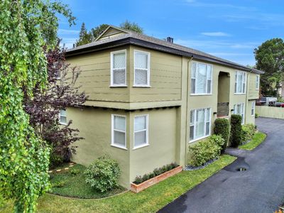 16 W Bellevue Ave