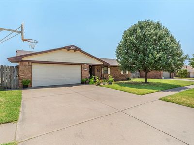 1006 Stonegate Dr