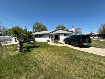 367 N Hawthorne Dr