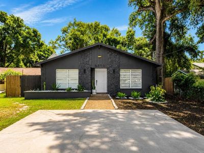 5811 Mabel St
