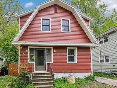 2415 Superior Street