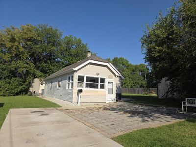 1567 S 100th STREET