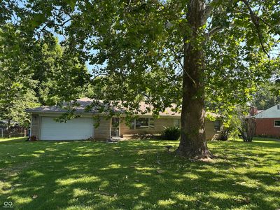 20 E Beechwood Ln