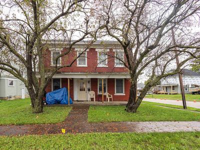95 W Pine St