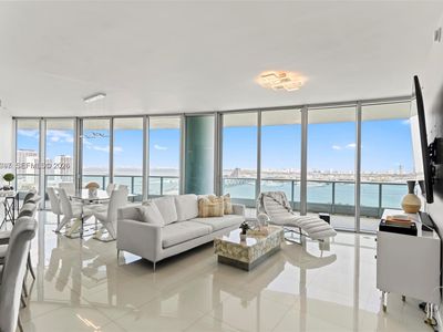 900 Biscayne Blvd APT 2506