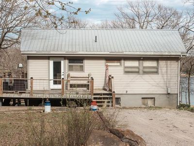 561 & 557 W Lakeside Dr