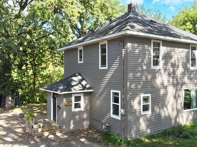 111 Haines Ave