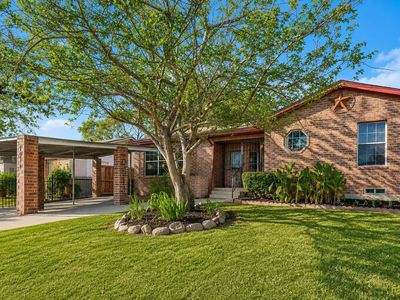 7911 Komalty Dr