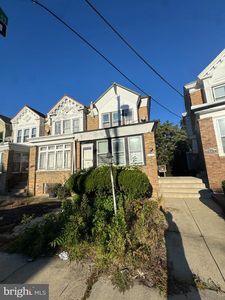1951 N 52nd St