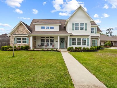 8264 Royal Oaks Dr