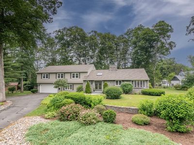 Property at 42 Elizabeth Cir, Longmeadow, MA