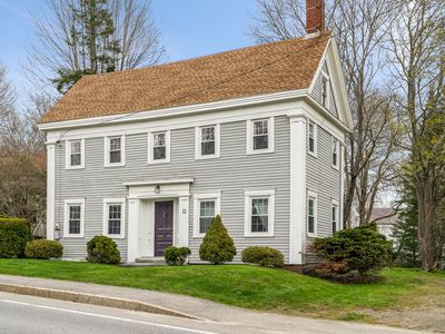 11 Academy Hill Road