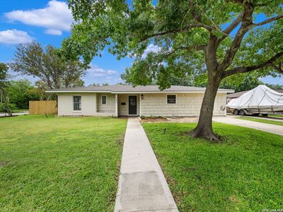 542 BRIGHTWOOD PL