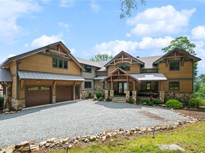 6 Valley Watch Court