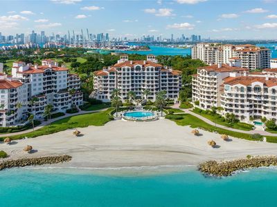 8011 Fisher Island Dr #8011