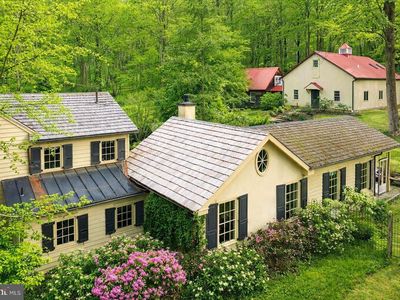 6338 Old Carversville Rd