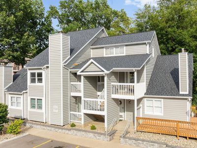 1534 N Oak Hill Dr