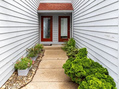 Property at 1010 Lookout Dr, Erie, PA