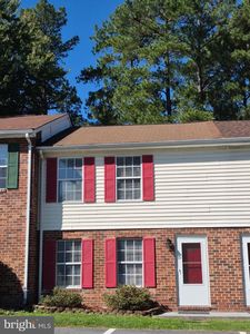 110 Warren Cir