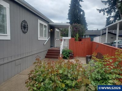 205 Boone Rd SE