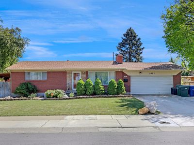 3927 W Rawhide Dr S
