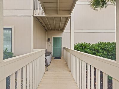 9661 Shore Dr. #4-A19