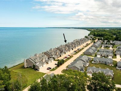 3000 Whispering Shores Dr