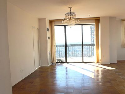 271-10 Grand Central Pkwy #18N