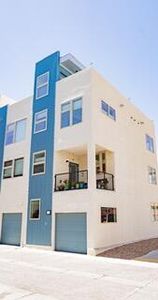 301 Platinum St SW