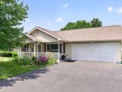 412 Spruce Ln