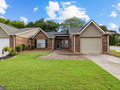 180 Monmouth Dr