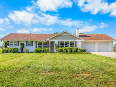 293 Hanes Ln