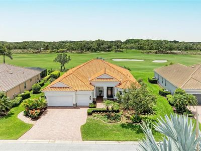 8206 Heritage Grand Pl