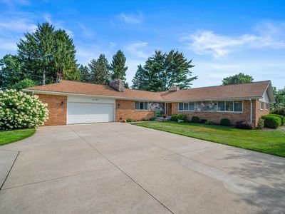 1161 Fox Hills Dr