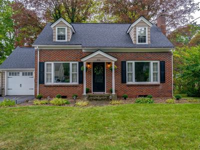 304 Meadow Rd