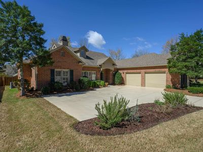 893 Caledonian Way