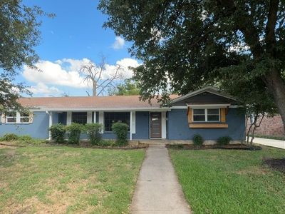 6201 Trail Lake Dr