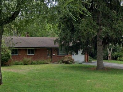 5204 Harvest Ln