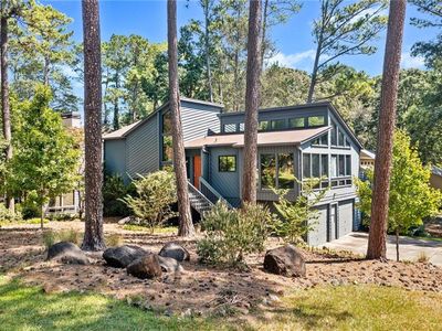 309 New Crossing Trl E