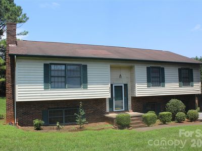 Property at 205 Inglewood Dr, Morganton, NC