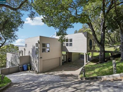 319 Tappan Ter