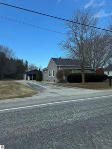 1121 Midland Rd